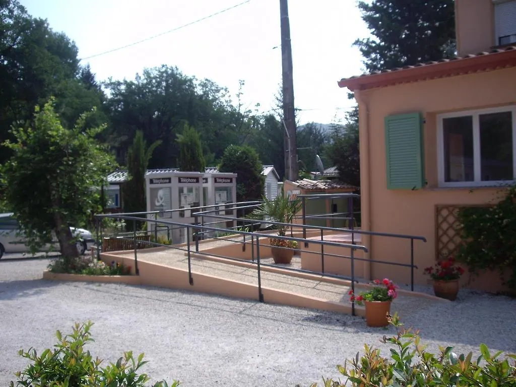 Hôtel Les Rives Du Loup à Tourrettes-sur-Loup Hotel