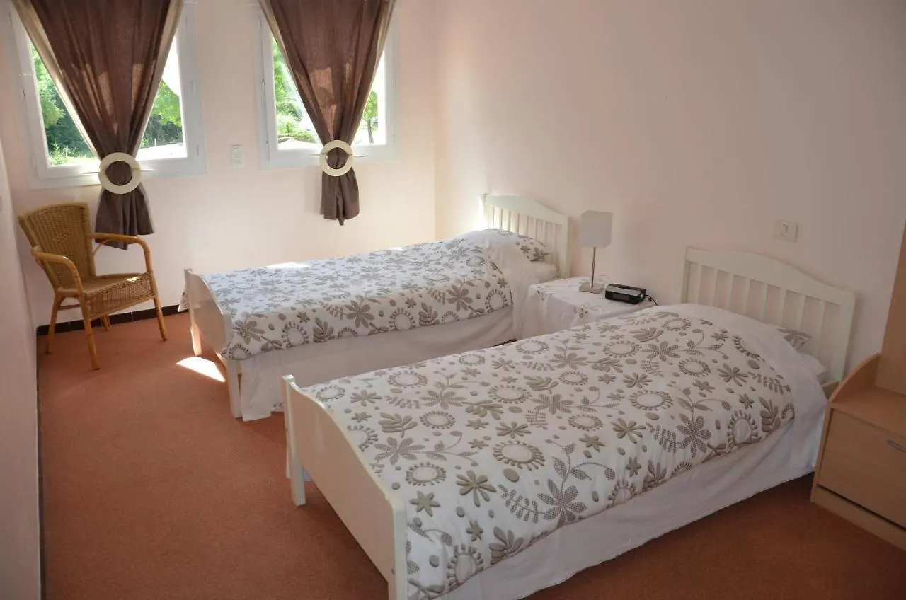 ** Hotel Hôtel Les Rives Du Loup à Tourrettes-sur-Loup France