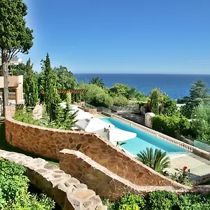 Tiara Yaktsa Côte D’azur Hotel
